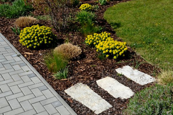 Garden Mulch Installation in Torrance